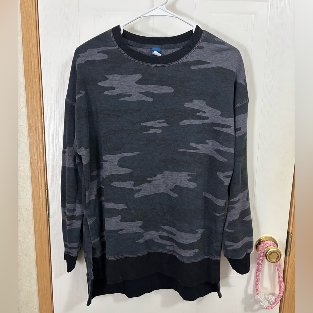 Old Navy Charcoal Camo Pullover